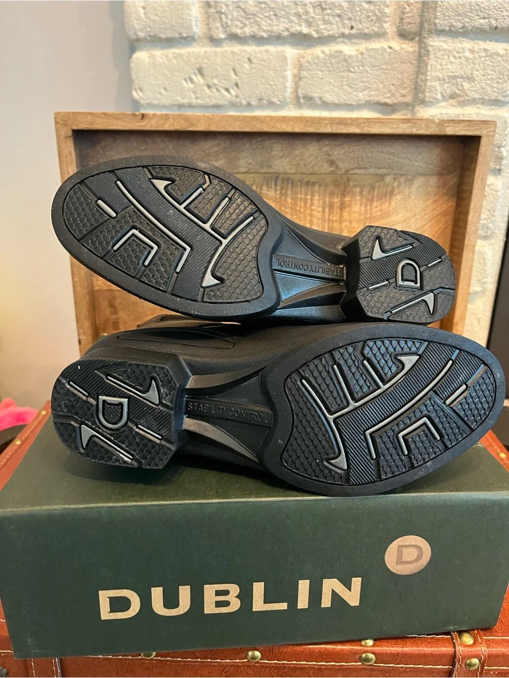 Dublin Kids Altitude Zip Boots Paddock Black Rider Comfort, Child Size 4, NWT